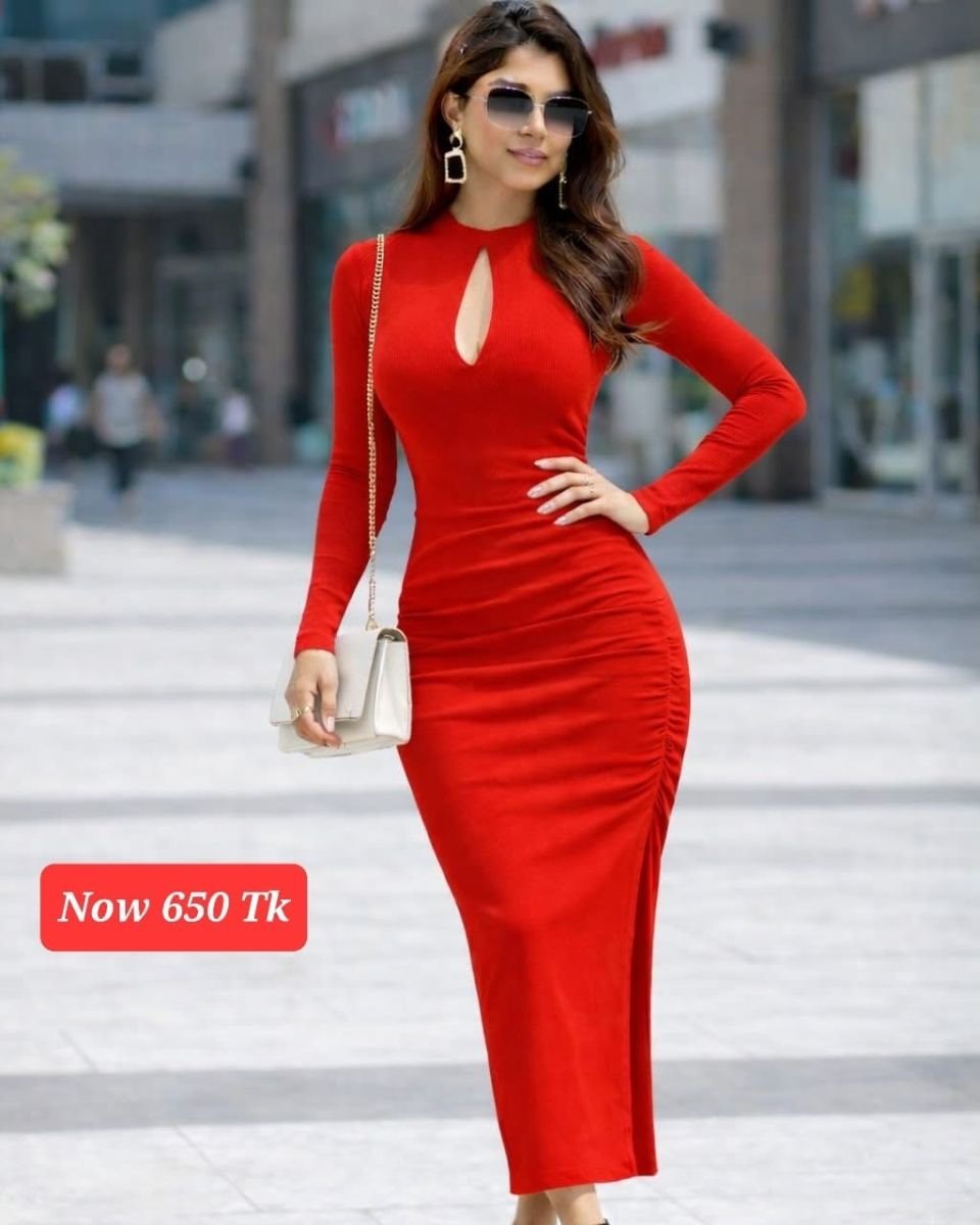 Hulterneck side ruched bodycon