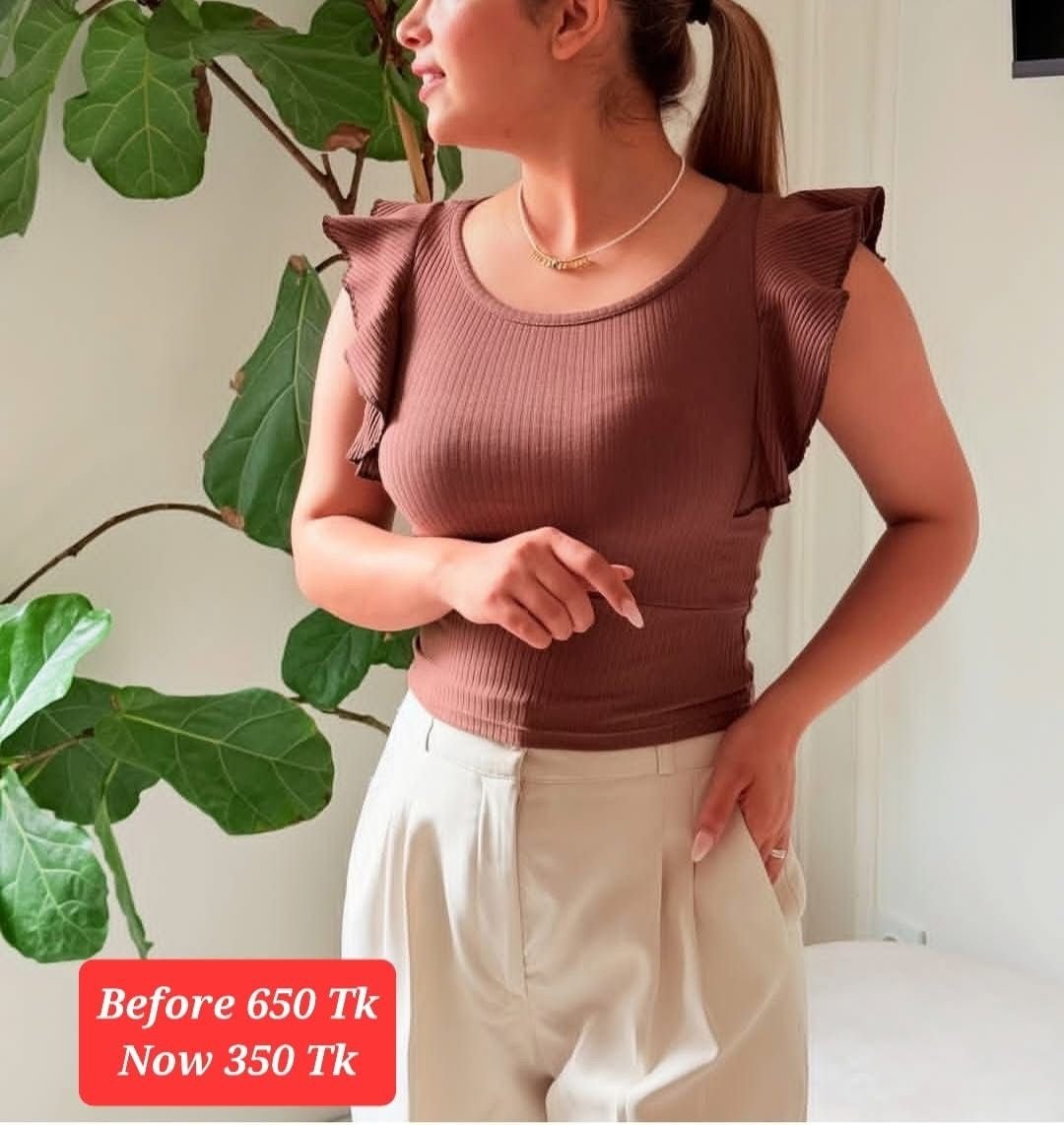 Everyday chic ribbed top