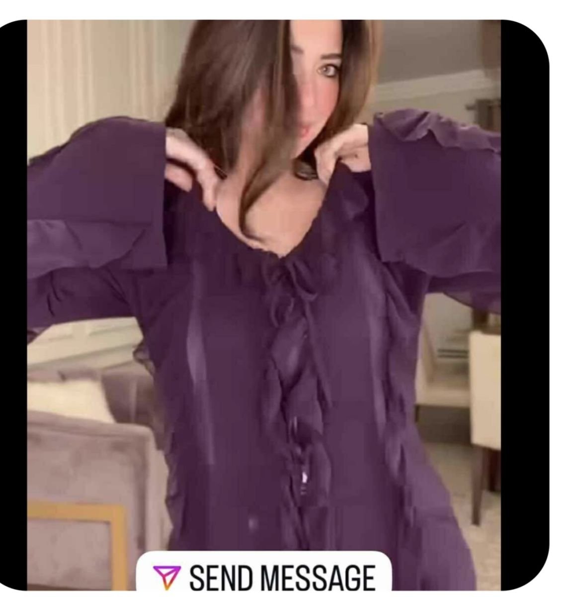 Ruffletop with botton