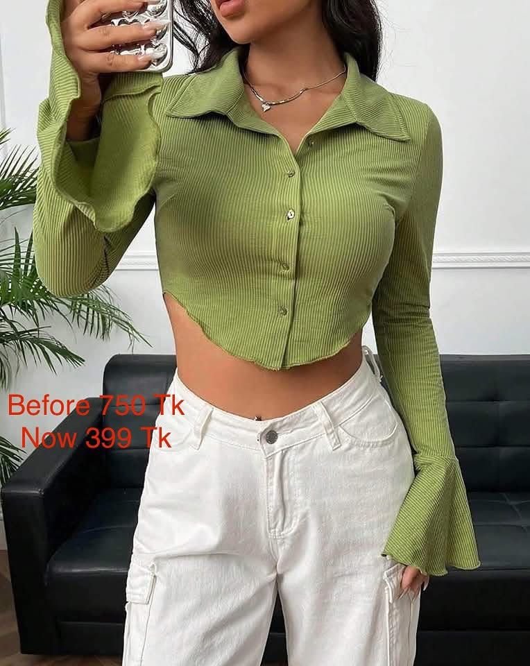 Flare sleeve crop shirt