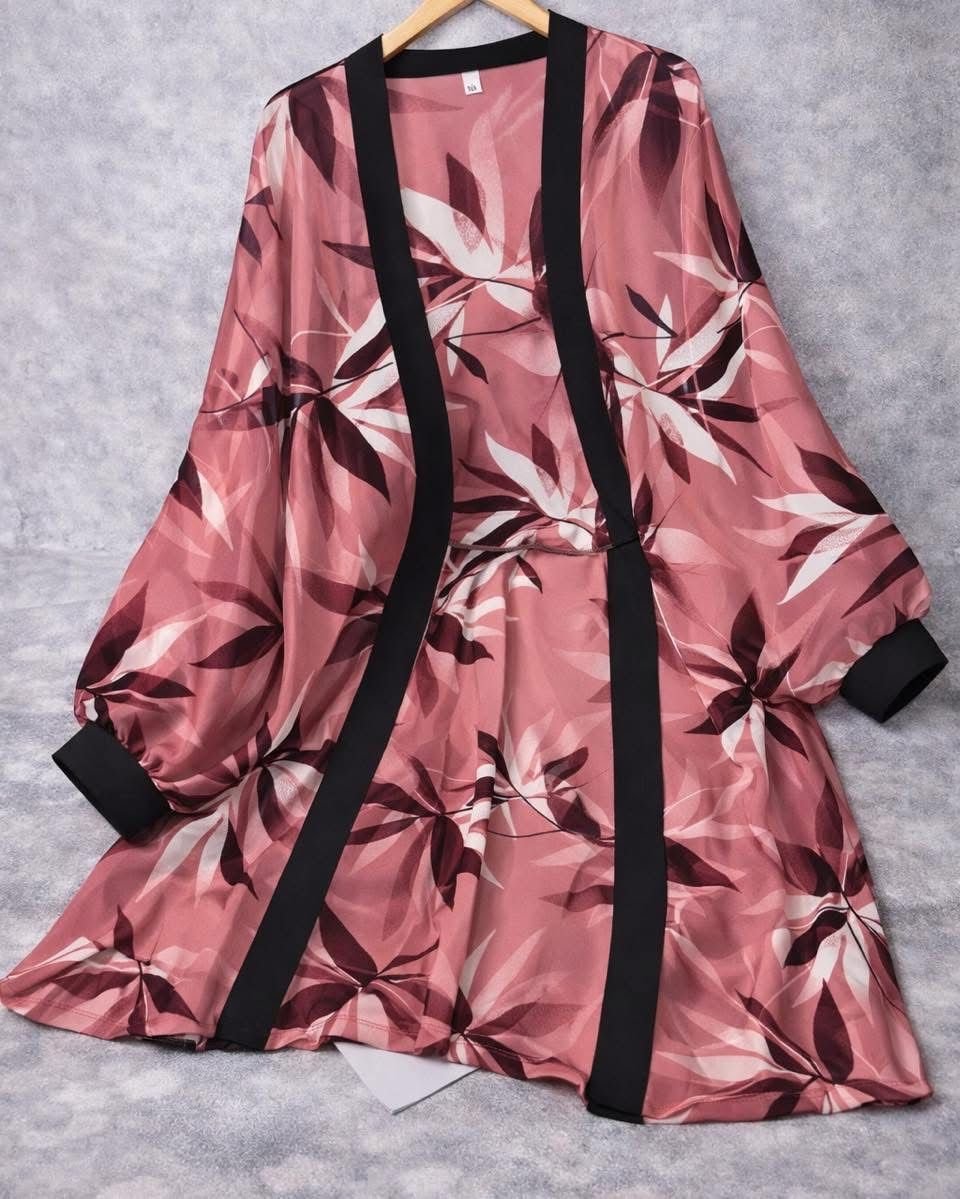 Printed shrug pinkleaf with black border