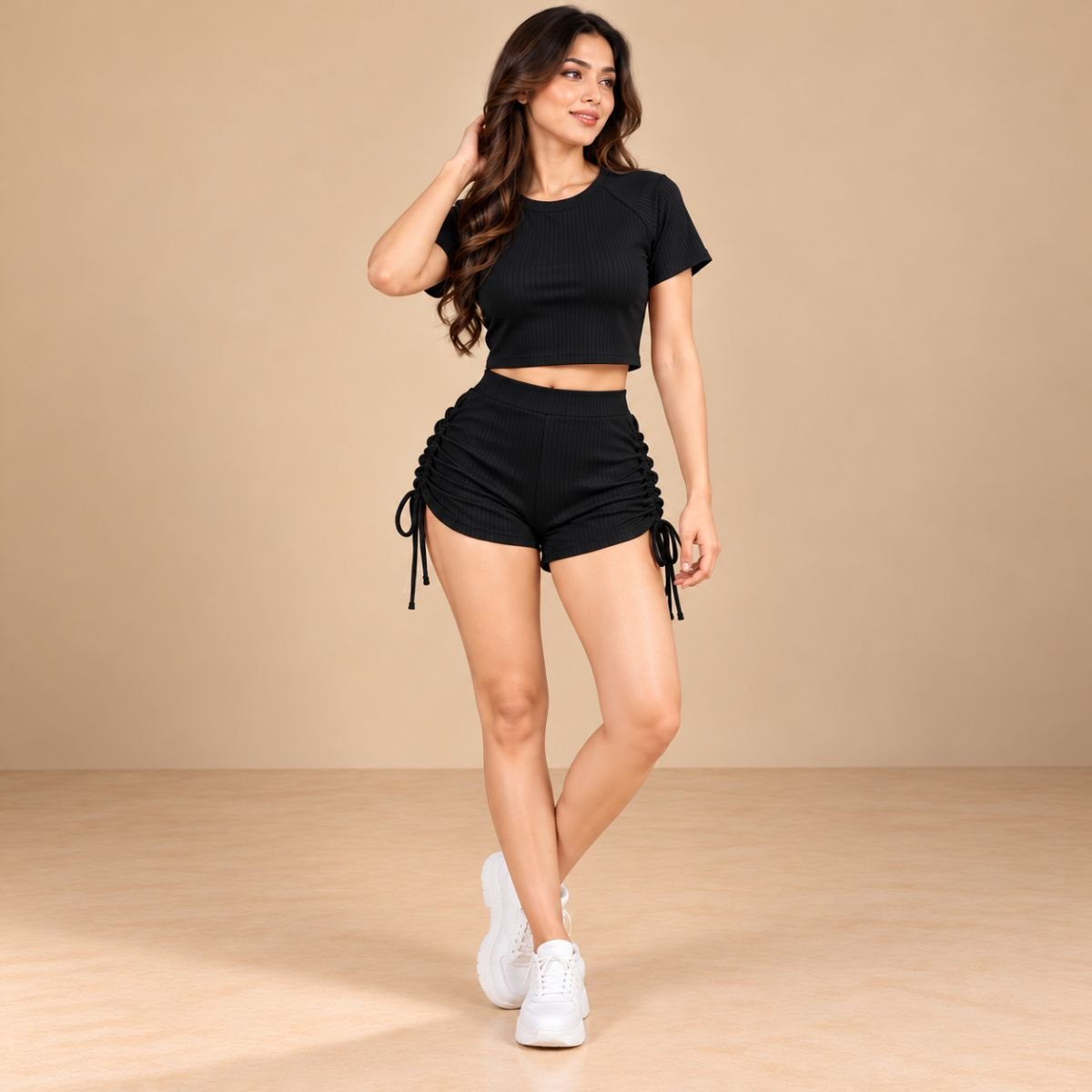 Urfi Ruched shorts cord